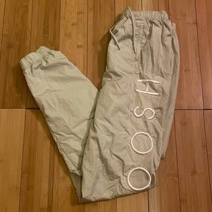 Nike SWOOSH Woven Pants (like new)